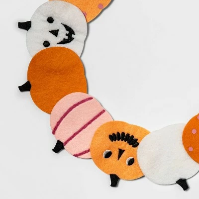 Hyde & EEK! Boutique You Put a Spell on Me Pumpkin Felt Halloween Wreath - Hyde & EEK! Boutique™ 4 Hyde & EEK! Boutique You Put a Spell on Me Pumpkin Felt Halloween Wreath - Hyde & EEK! Boutique™ - Image 2