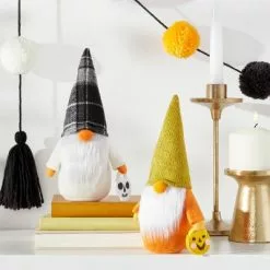 Hyde & EEK! Boutique Pom Pom Halloween Garland - Hyde & EEK! Boutique™