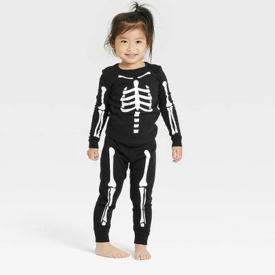 Toddler Halloween Skeletons Matching Family Pajama Set - Hyde & EEK! Boutique™ Black 5 Toddler Halloween Skeletons Matching Family Pajama Set - Hyde & EEK! Boutique™ Black - Image 3