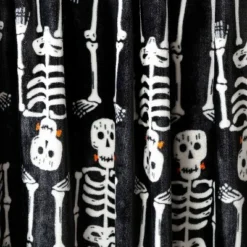 Hyde & EEK! Boutique Skeleton Printed Plush Throw Blanket Black/Ivory - Hyde & EEK! Boutique™ -Hyde & EEK! Shop unnamed file 452