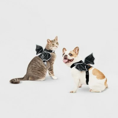 Reflective Bat Wings Rider Dog and Cat Costume - Hyde & EEK! Boutique™ 6 Reflective Bat Wings Rider Dog and Cat Costume - Hyde & EEK! Boutique™ - Image 4