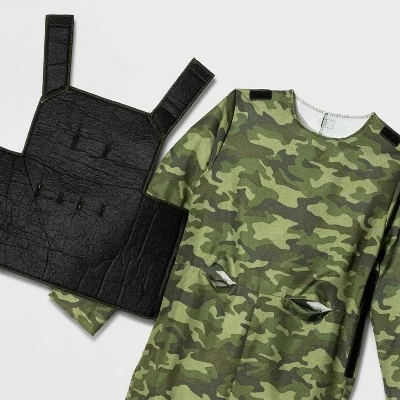 Kids' Adaptive Army Halloween Costume Jumpsuit with Accessories - Hyde & EEK! Boutique™ 4 Kids' Adaptive Army Halloween Costume Jumpsuit with Accessories - Hyde & EEK! Boutique™ - Image 2